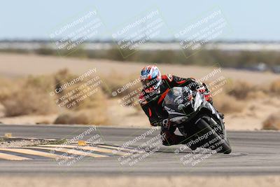 media/Nov-16-2025-Race Pace (Sun) [[8c5fa54630]]/Verified Riders/9-Turn 16 (150pm)/